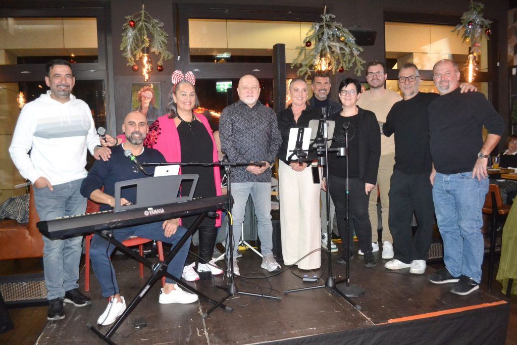 Benefizabend für Hospiz: "Mia & anTon" sammeln 3700 Euro mit Musik und Charme