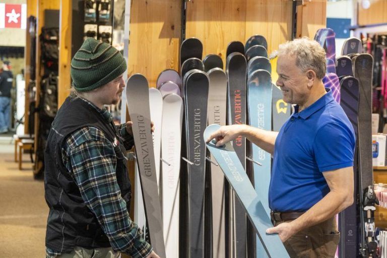 "Grenzwertig": Vorarlberger Ski-Manufaktur mit Herz und Haltung