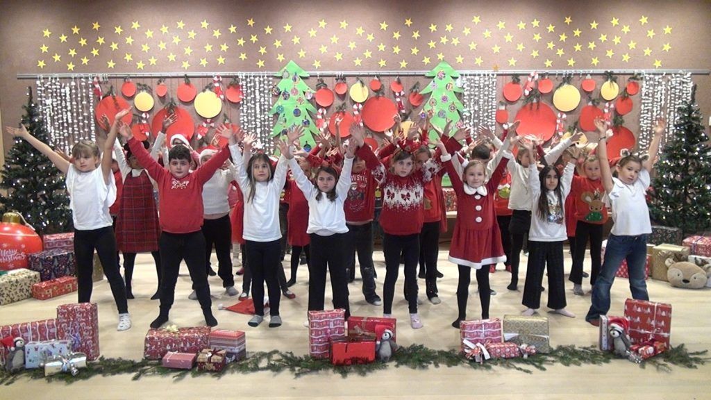 VS Frastanz-Hofen produziert Tanzvideo zu Weihnachtssong der Vorarlberger Band „The Spinning Wheels“