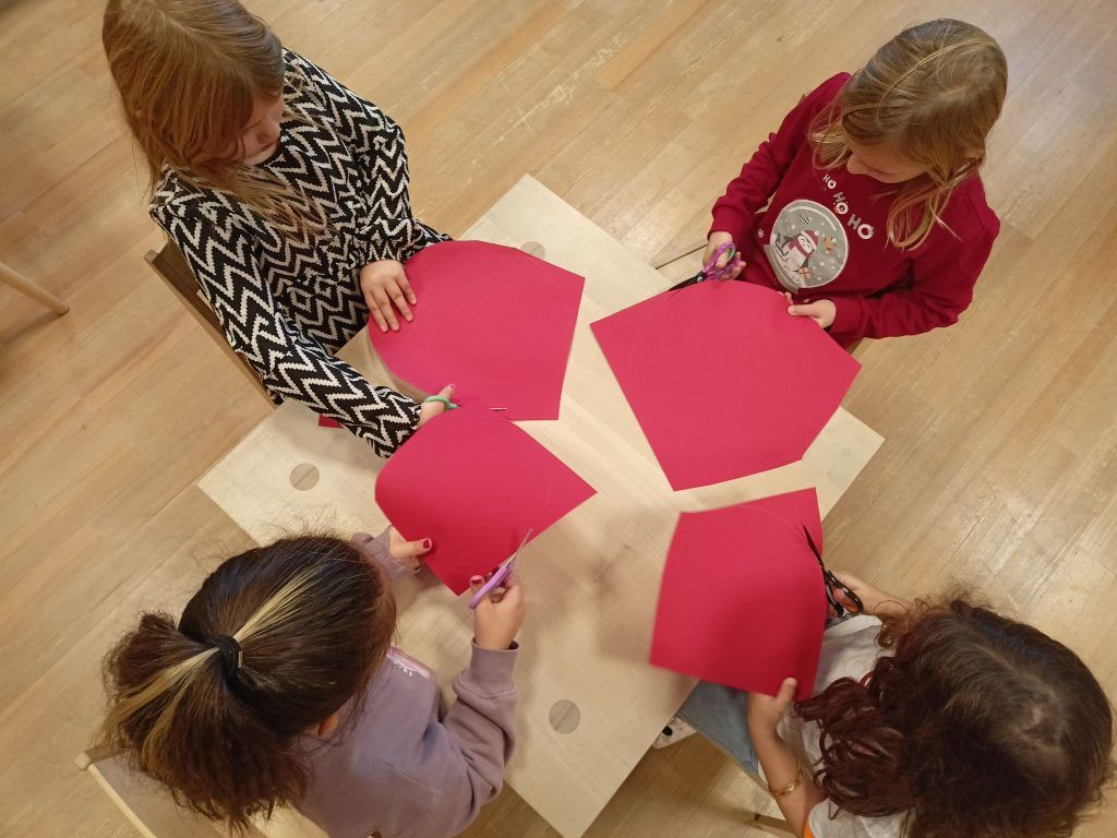 VS Frastanz-Hofen produziert Tanzvideo zu Weihnachtssong der Vorarlberger Band „The Spinning Wheels“