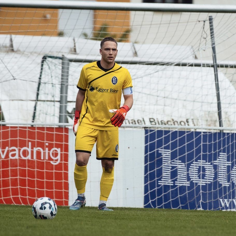 Zwischen Fußballplatz und Bühne – ein Leben voller Leidenschaft