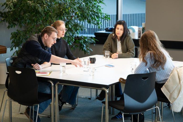 Warum in manchen Frastanzer Briefkästen Atemschutzmasken landeten – "Das Risiko tragen wir"