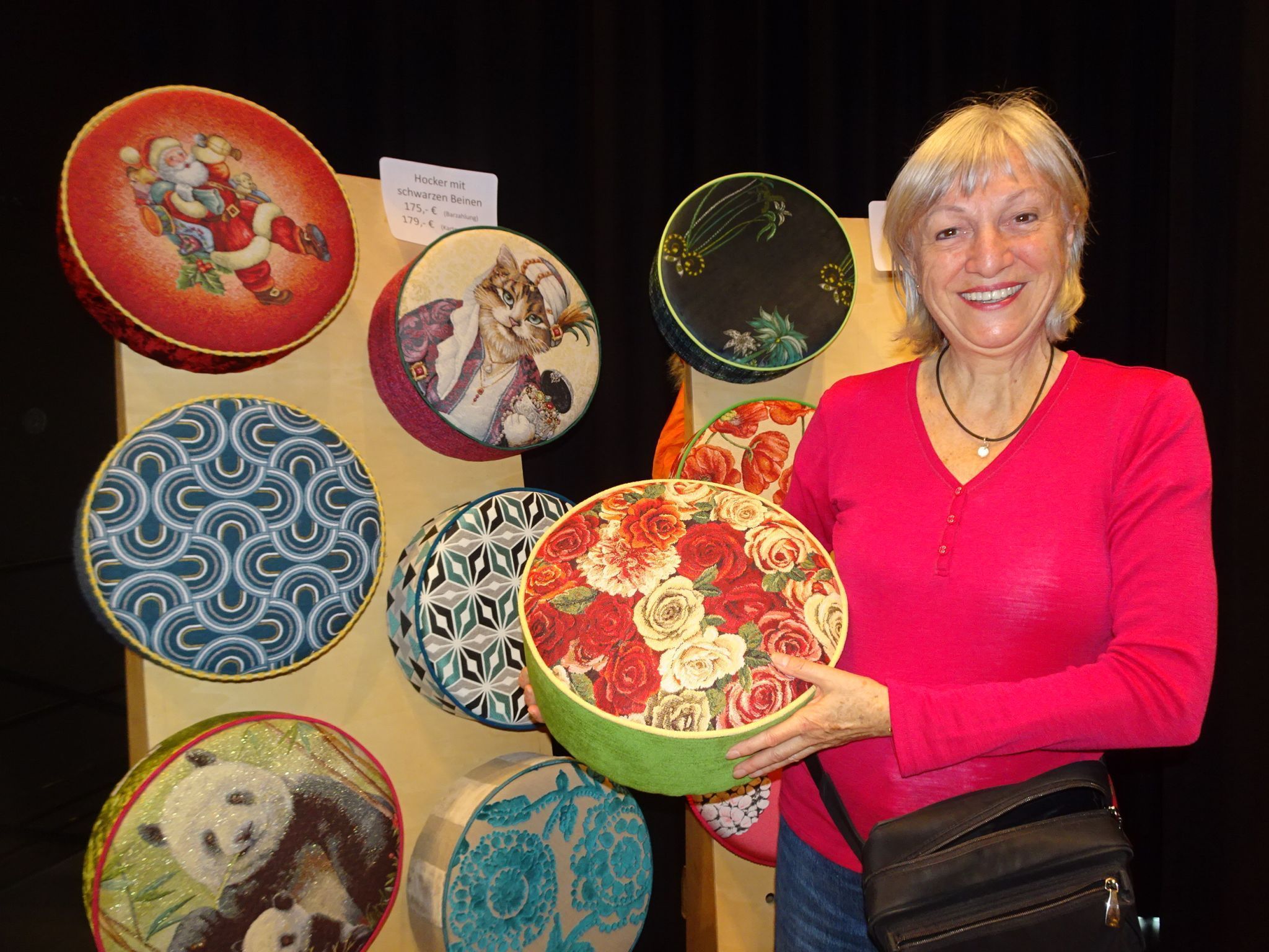 Ninat Trautmann präsentierte beim Kunsthandwerksmarkt im Studa Saal wie man bei ihr 