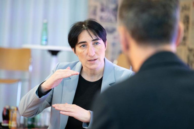 "Ohne Reformen müssen die Gemeinden Leistungen reduzieren"