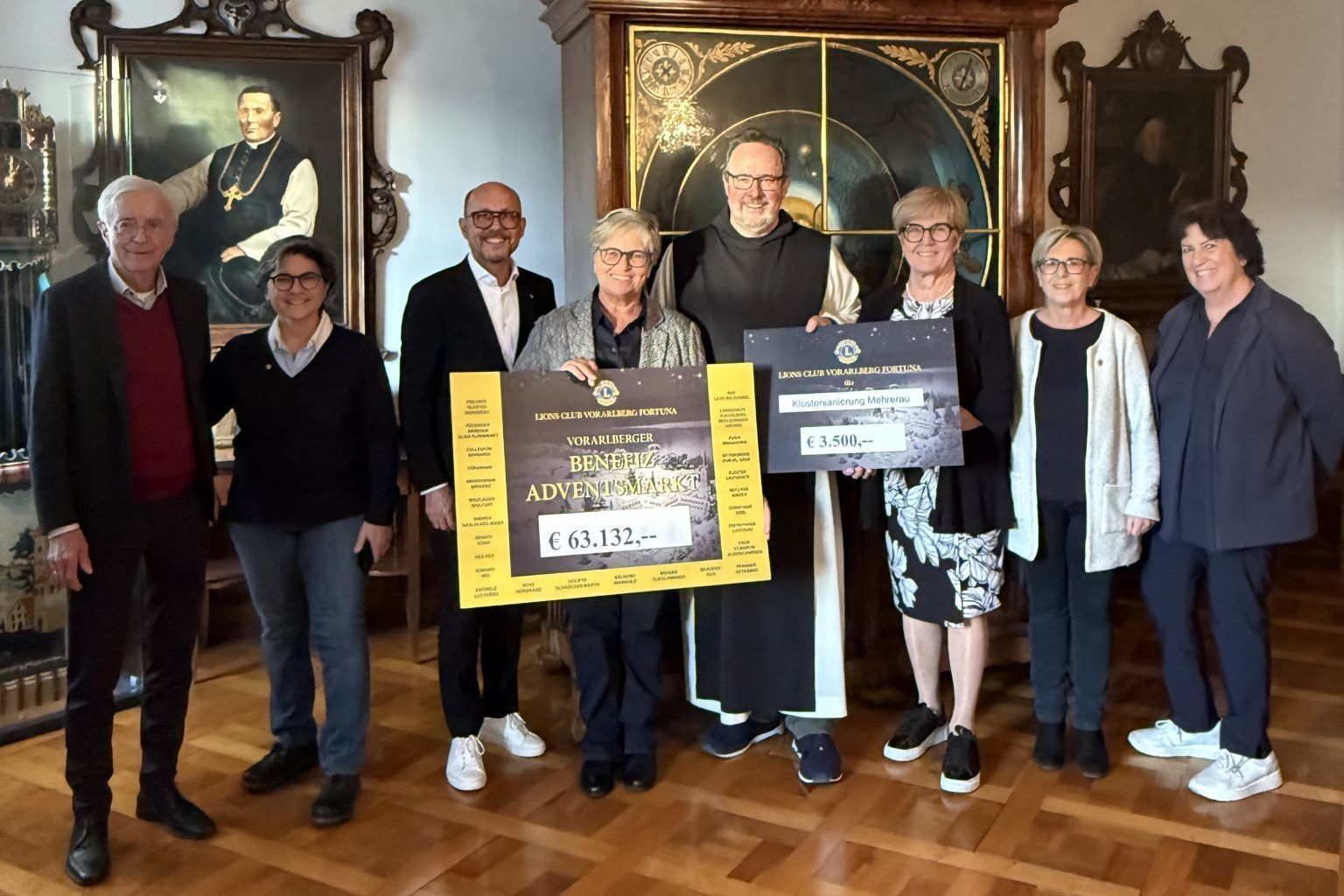 Symbolische Bekanntgabe der Erlössumme