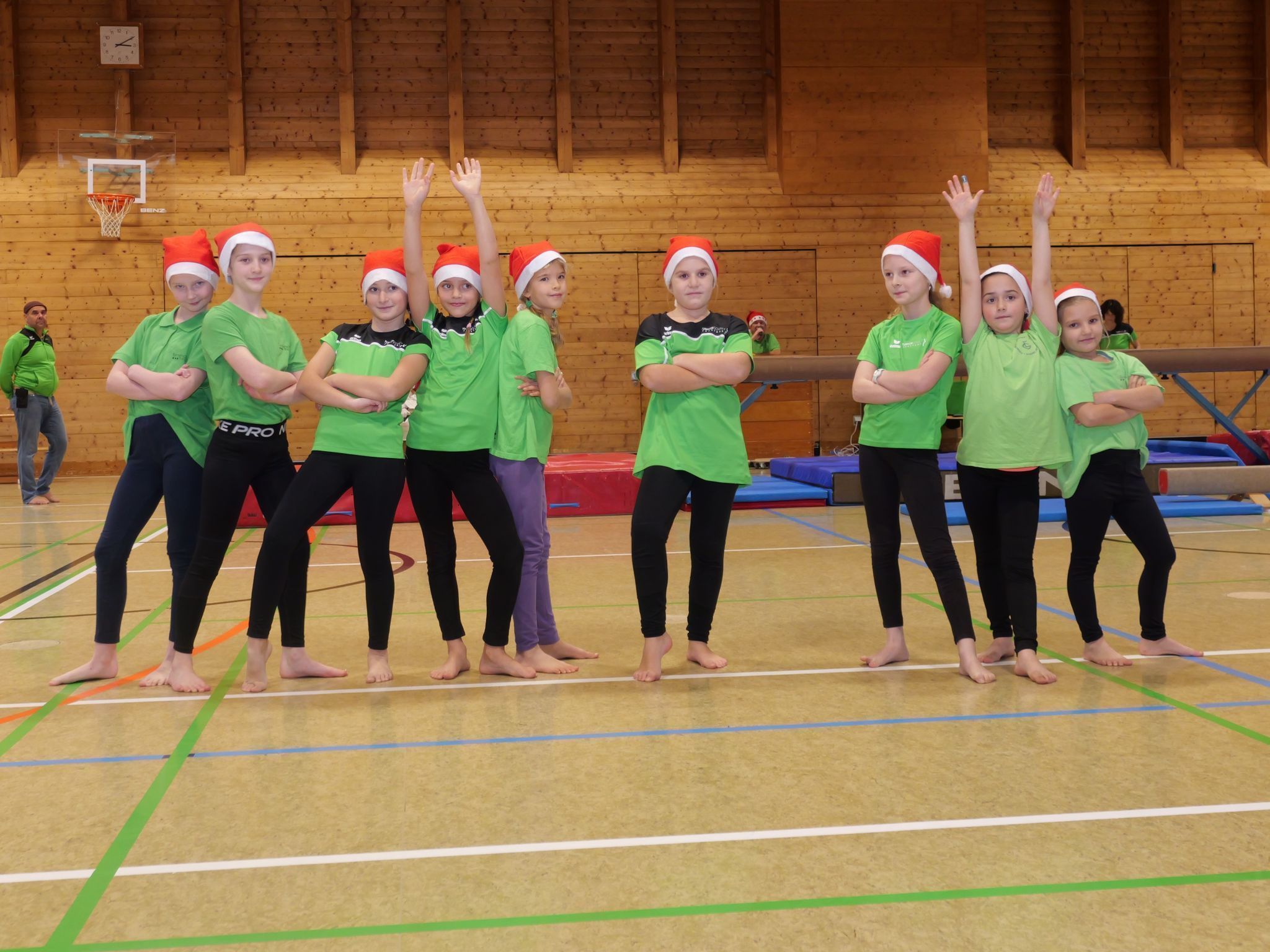 Großem Applaus waren sich die fleißigen Turnerinnen und Turner sicher.