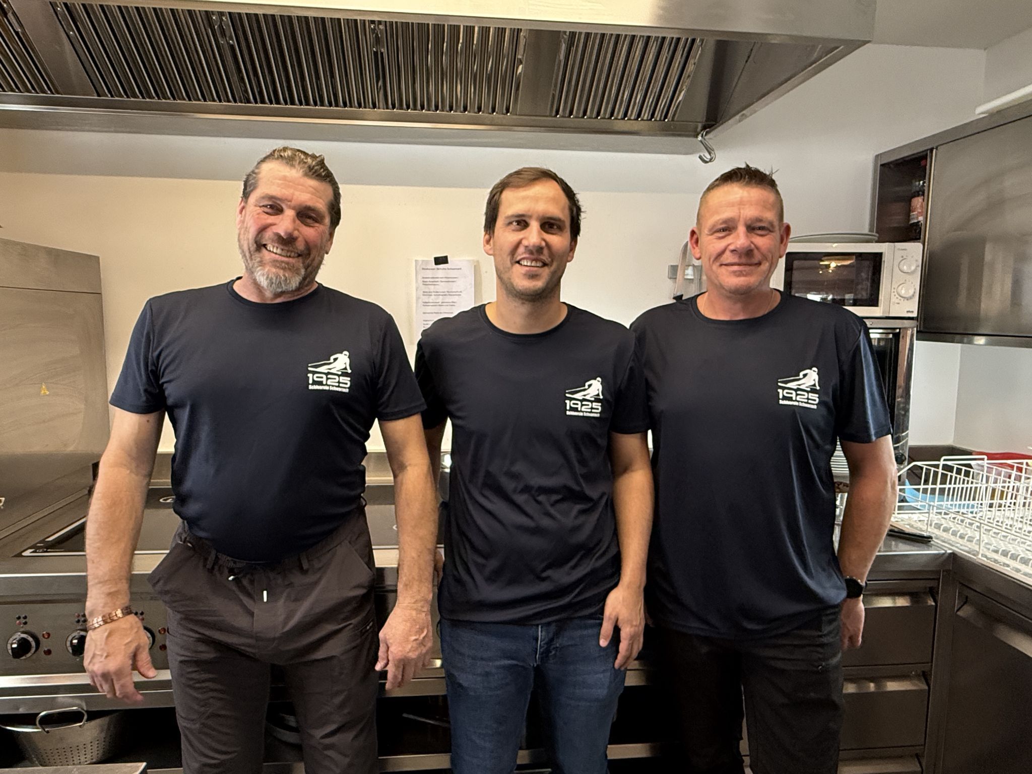 Willi Greber, Neu-Obmann Peter Willam und Koch Thomas Fischer