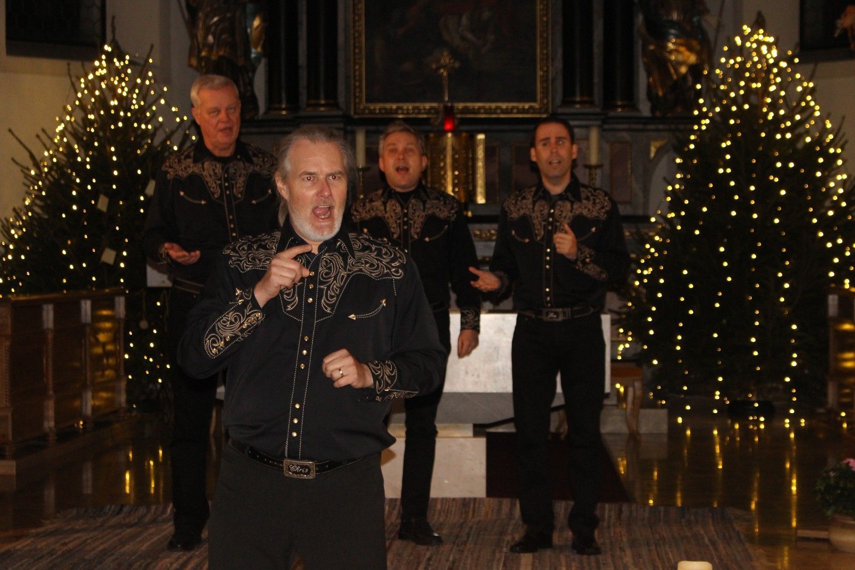 Auch Christian Büchel, gelernter Opernsänger, überzeugte als Solist.