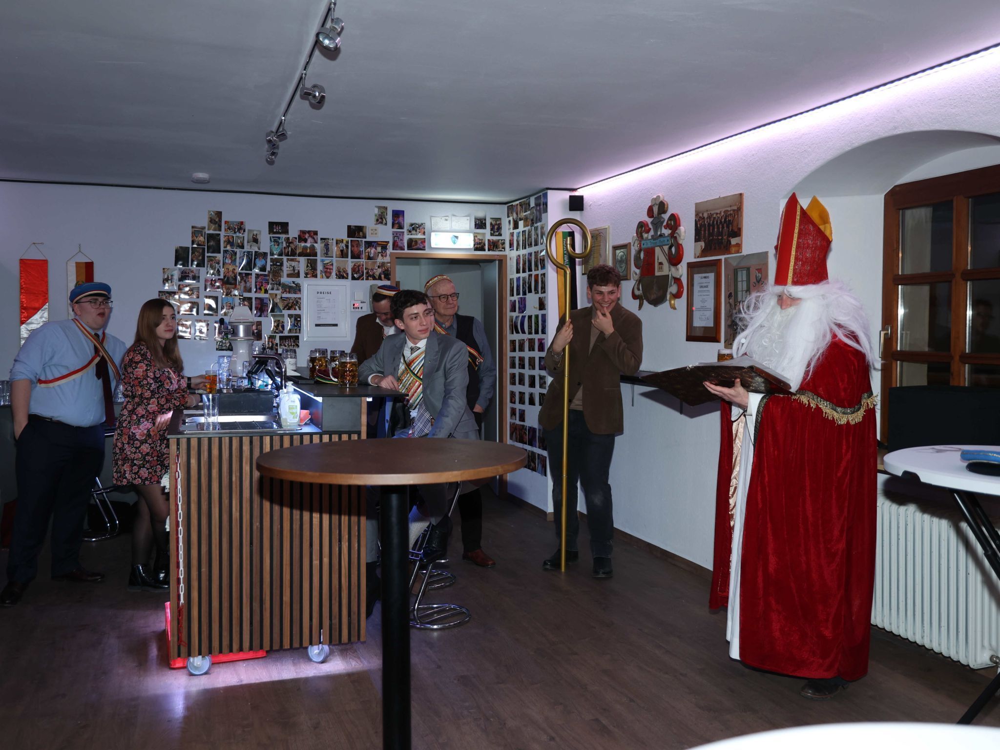 Besuch des Nikolo auf der Bude.