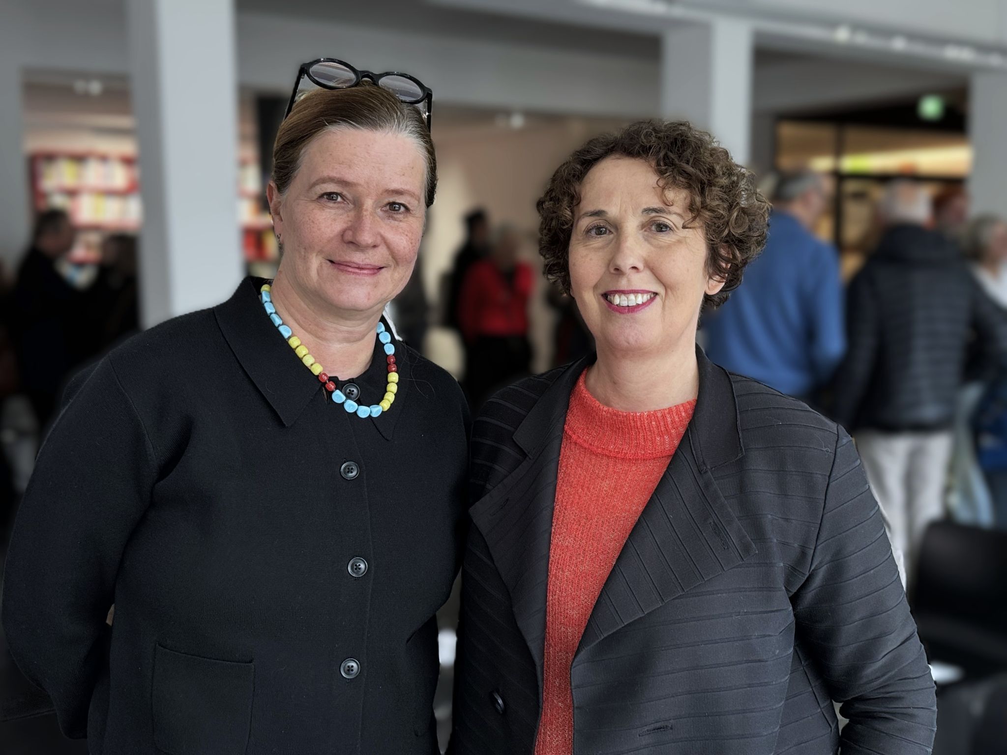 Jurymitglieder Sandra Hofmeister und Angelika Fitz.