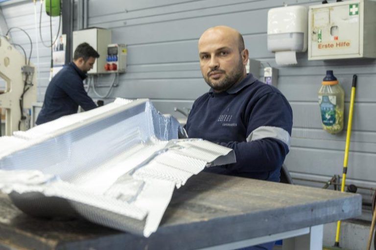 Innovationen für E-Autos sorgen bei Carcoustics für volle Auftragsbücher