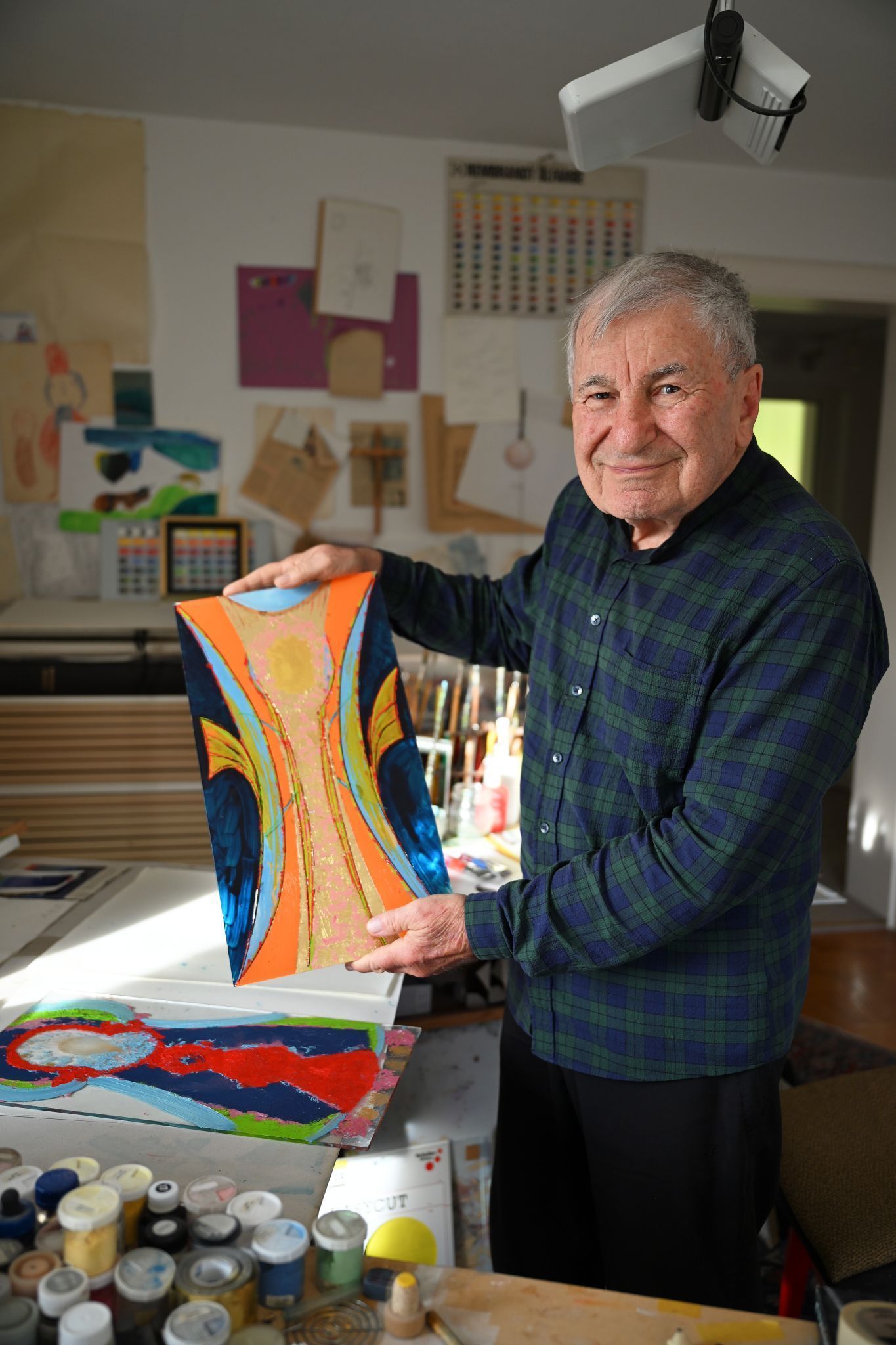 Wie viele Engel er schon gemalt hat, weiß Gerhard Winkler nicht – sie haben ihn immer schon fasziniert.