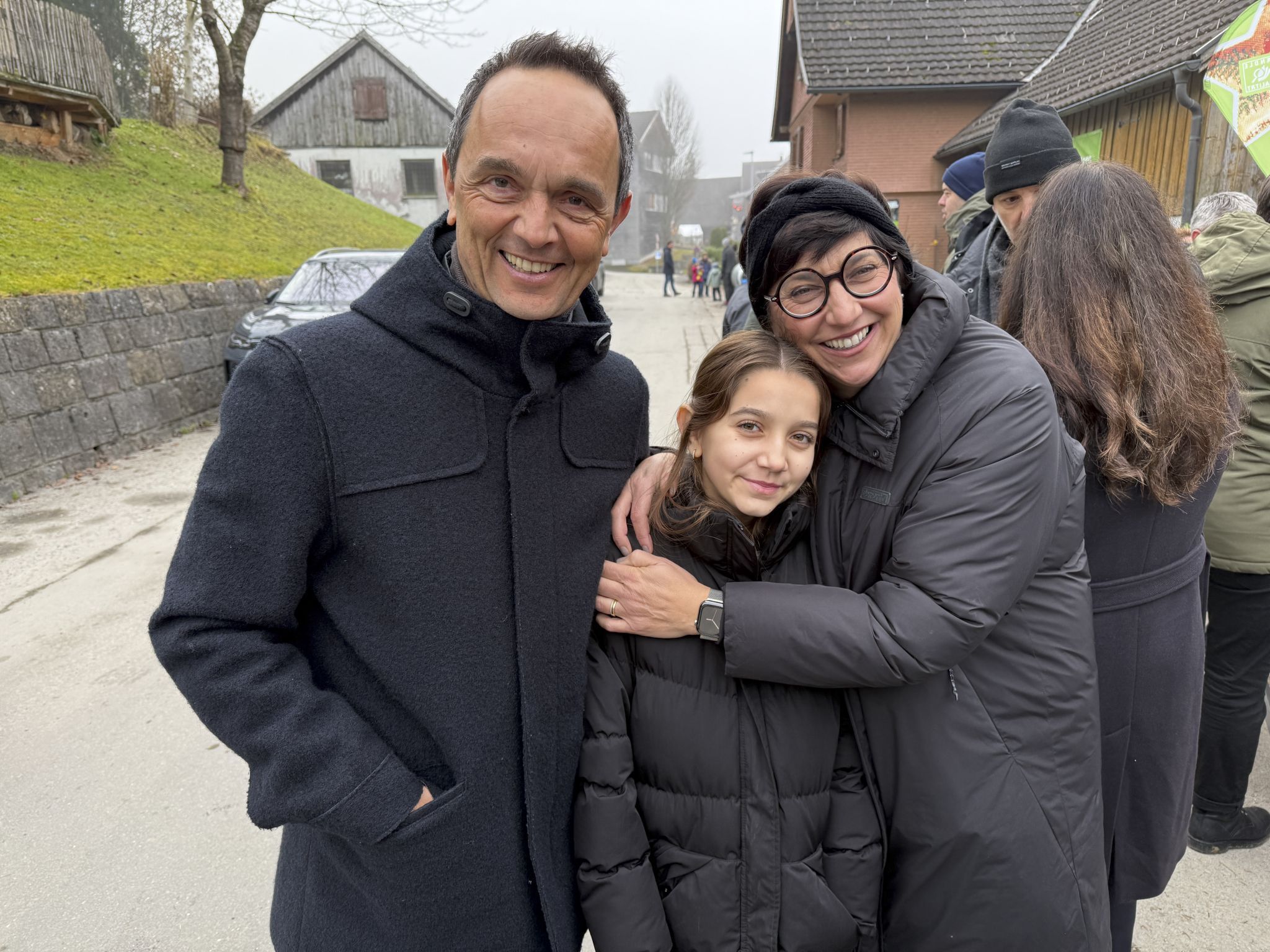 Katja und Hannes Jochum kamen mit Tochter Alba