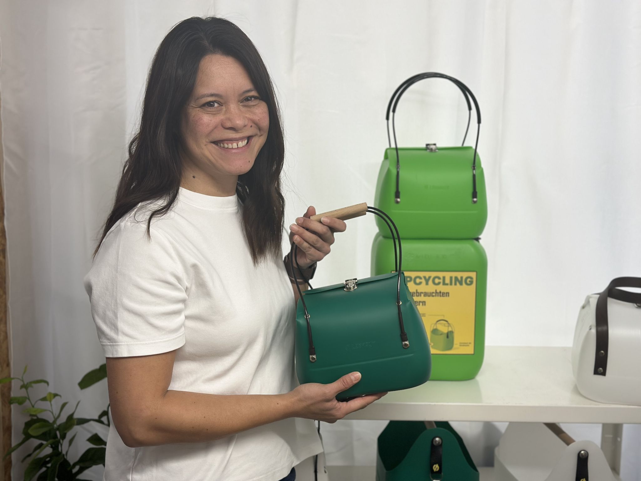 Ihre Designs entwickelt sie kontinuierlich und wohlüberlegt weiter