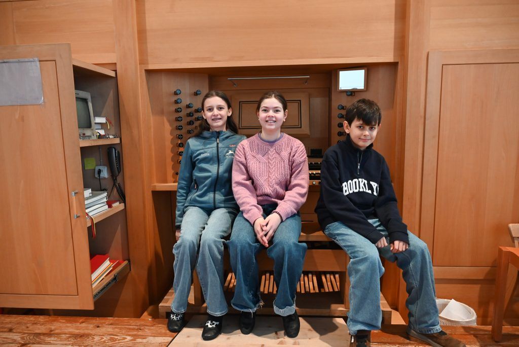 Junge Talente verzaubern an der Orgel