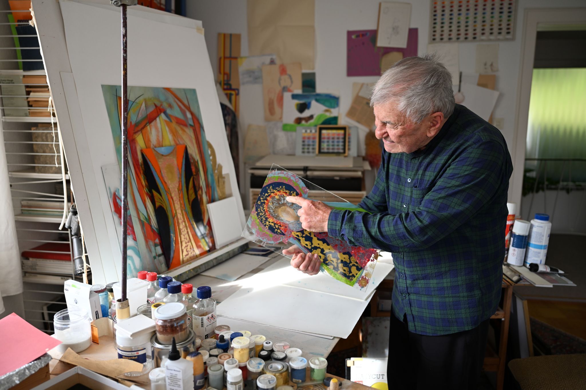 Seit vielen Jahren widmet sich Winkler mit Vorliebe der Hinterglasmalerei.