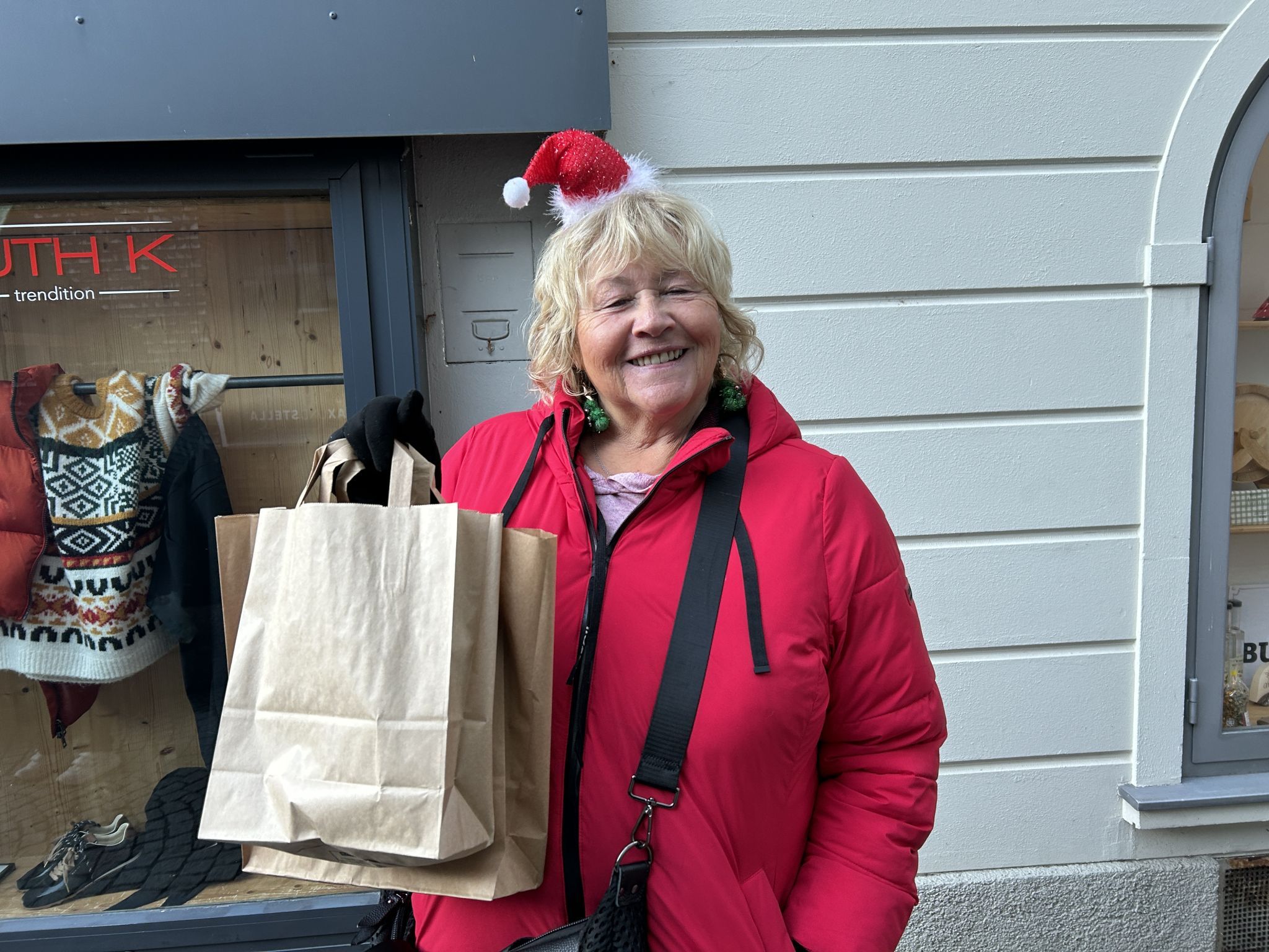 Brigitte hatte sich an diesem Tag mit einem Nikolaushütchen aufgehübscht.