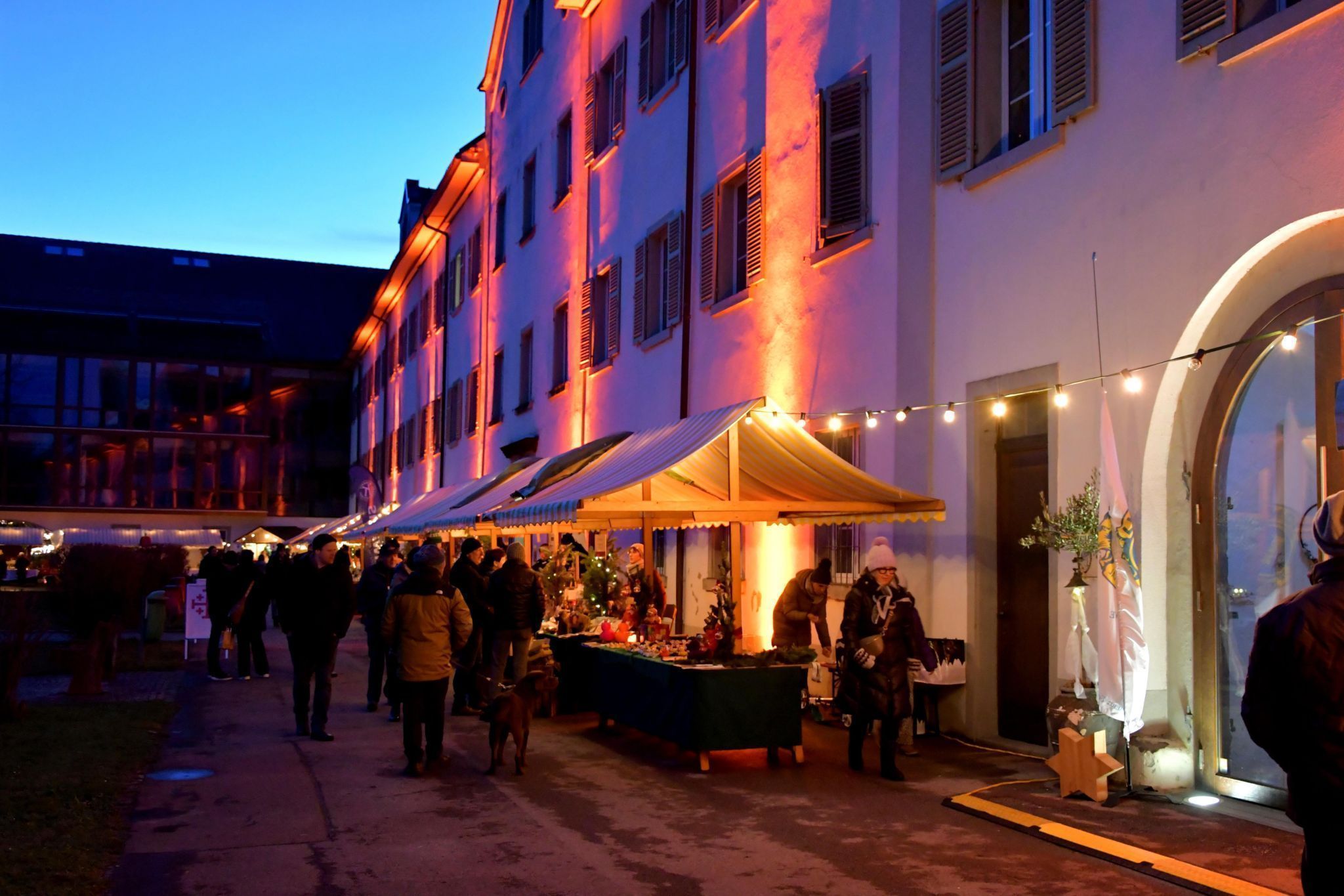 Szenen aus dem Adventmarkt (Fotos: Matthias Dietrich) (Bildergalerie)