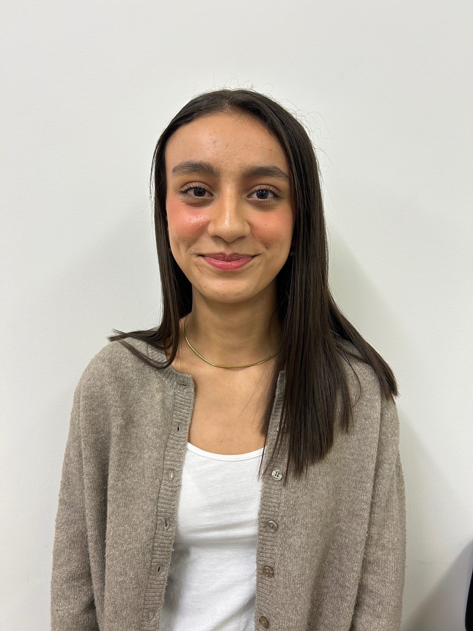 „Mir hat die Lehrlingsmesse sehr gut gefallen, weil ich viel über verschiedene Lehrstellen erfahren habe. Die Betriebe waren freundlich und haben meine Fragen gut beantwortet. Danke an meine Schule, dass sie so eine Lehrbetriebsmesse organisiert hat und danke an die Betriebe, die gekommen sind.“ Ceylin Ermis, 14