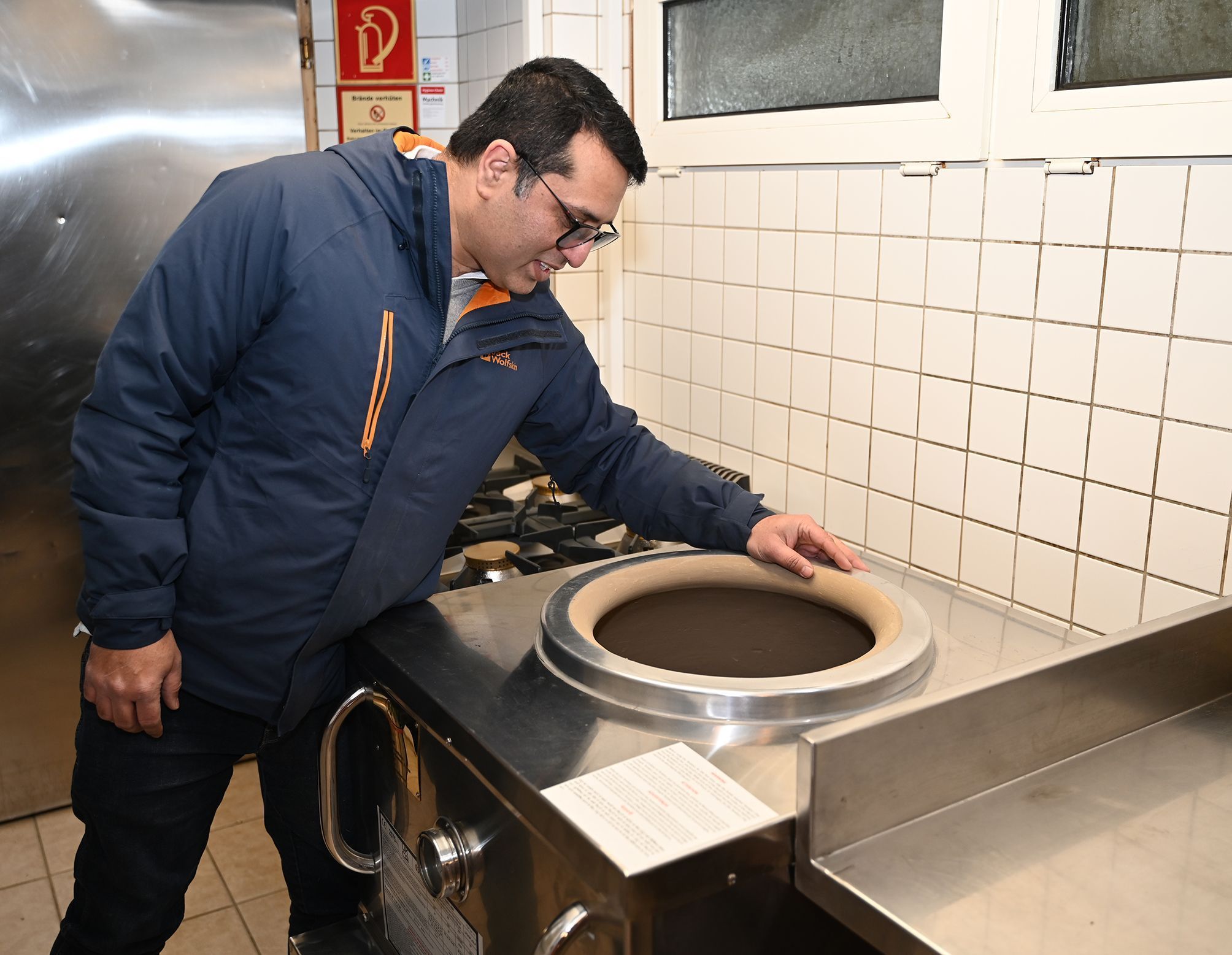 Der originale Tandoor wurde aus Indien importiert. 