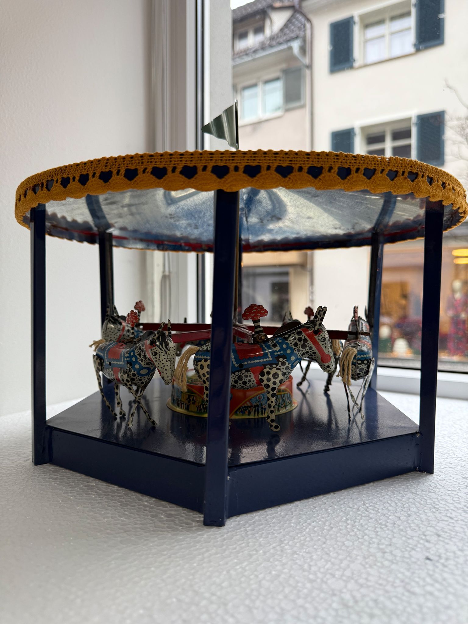 Kindheitstraum Karussell derzeit in der Marktstraße Hohenems.