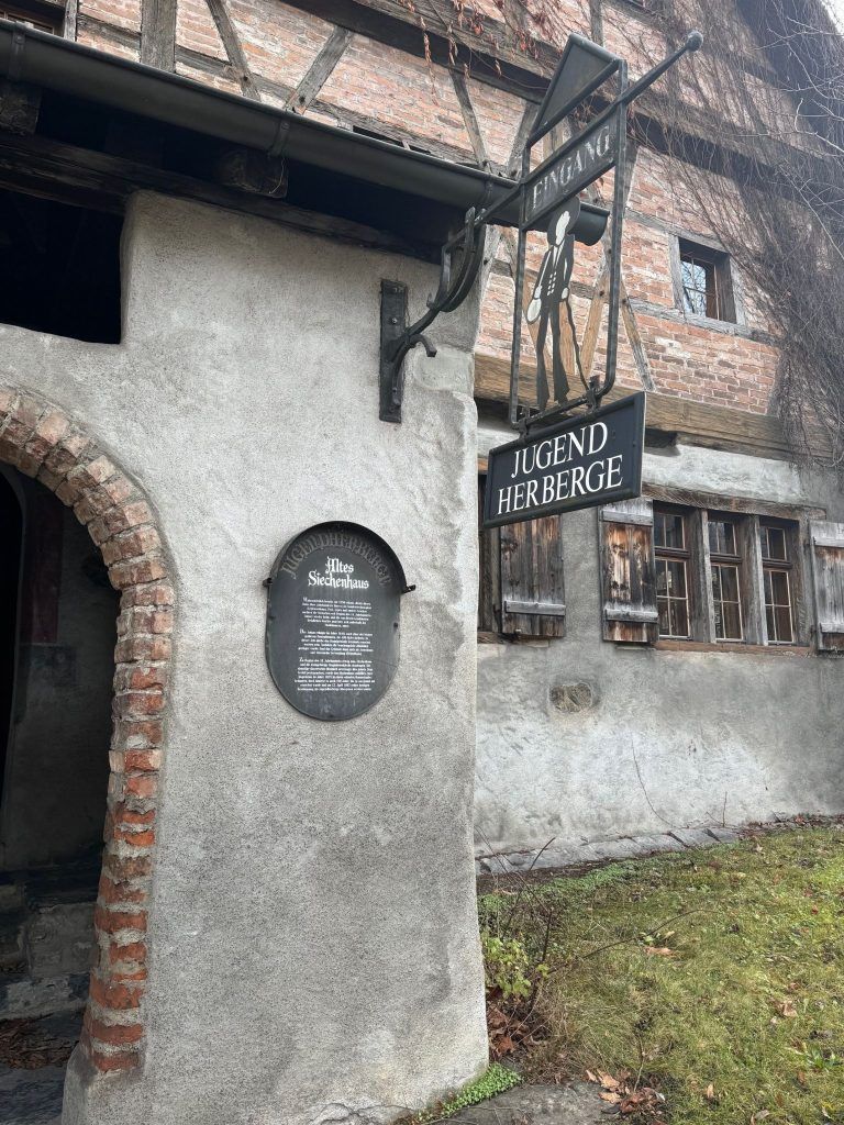 Feldkirch Jugendherberge wird zum Hostel und 700 Jahre Geschichte werden neu interpretiert