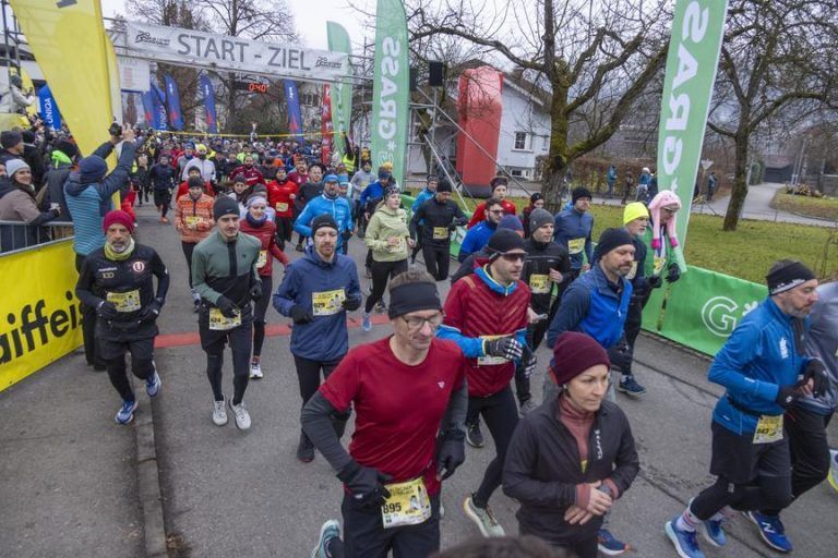 Mehr als 2000 liefen Richtung "Neujahr"