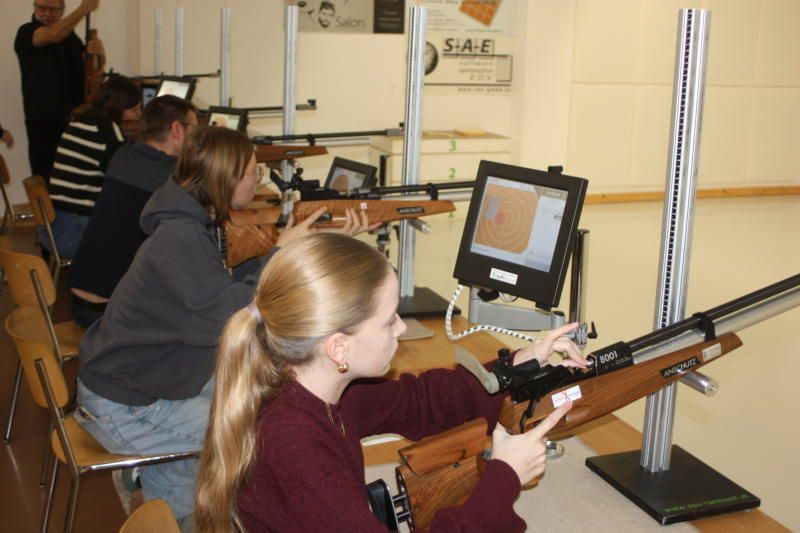 Die Schießanlage war ständig gut besetzt.