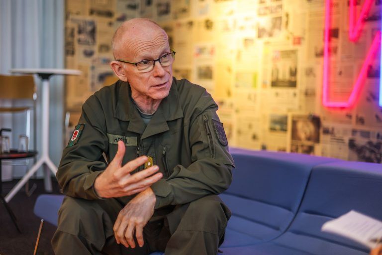 "Österreich muss wieder mit den Säbeln rasseln können"