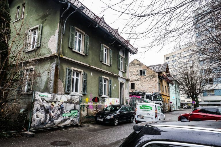 Abriss im Weiherviertel nimmt Fahrt auf: Baustart früher als gedacht