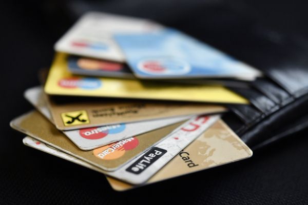 Kreditkartenanbieter muss unzulässige Gebühren zurückzahlen