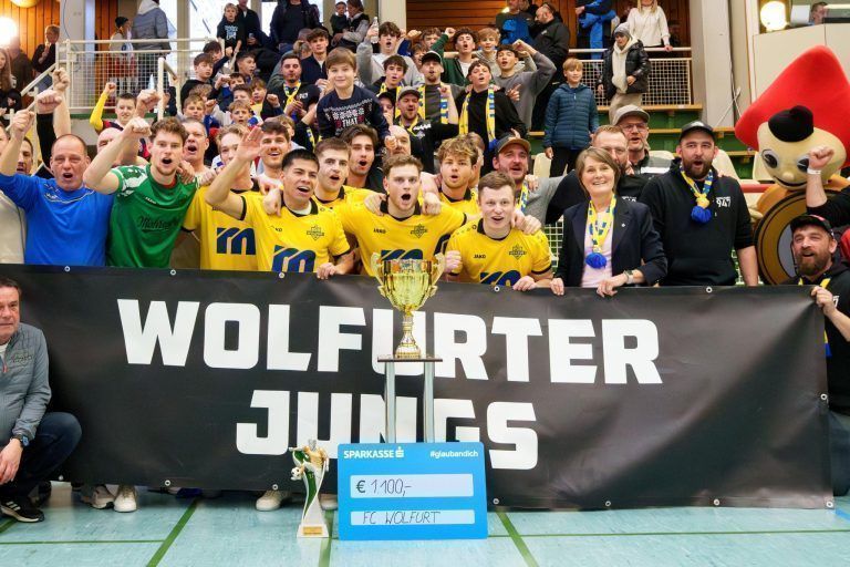 Goalie Robin Fink spitzelt Wolfurt zum ersten Heim-Masters-Triumph