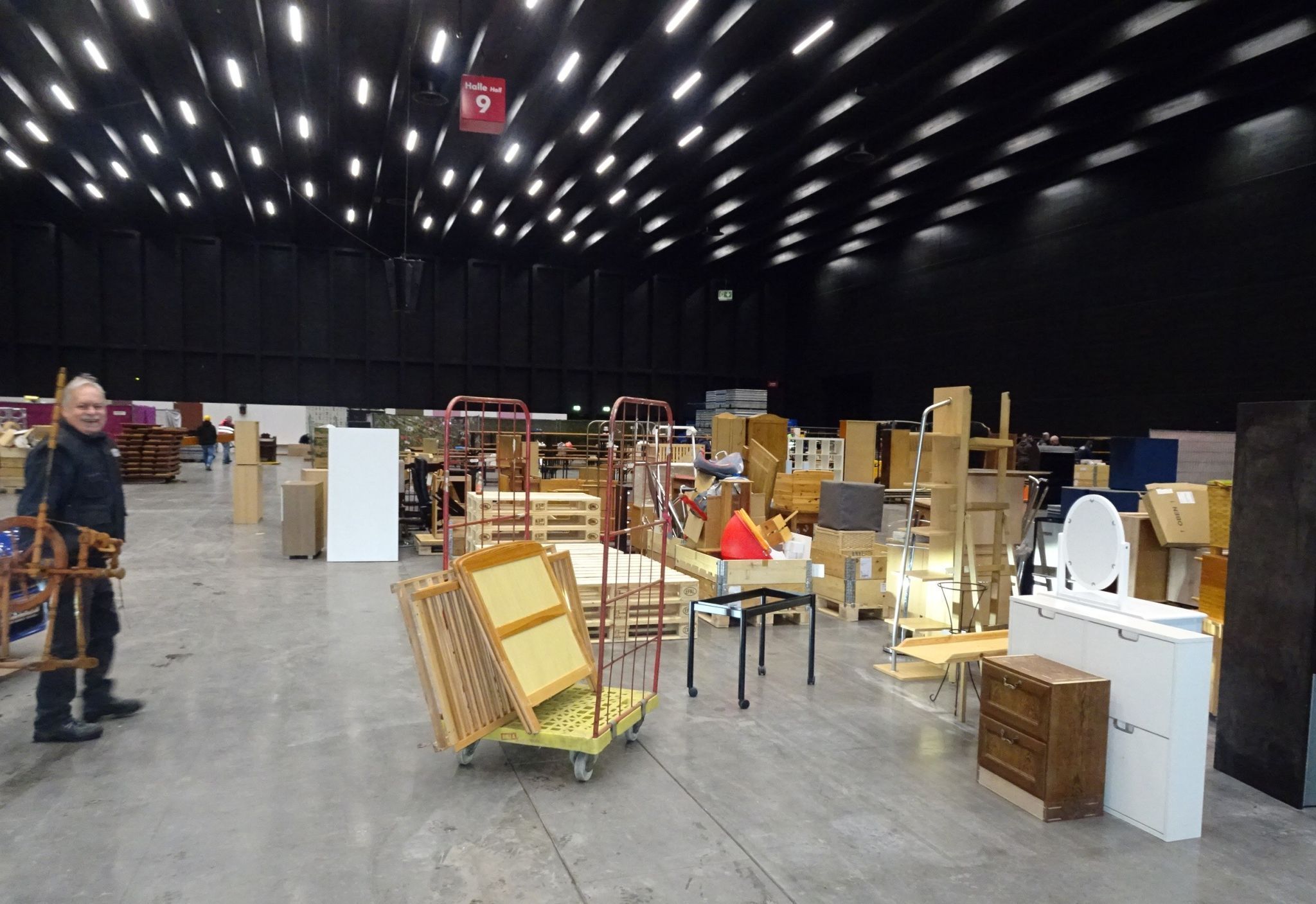 Noch ist die Halle 9 recht leer, das wird sich in den nächsten Wochen ändern, denn die Abgabe hat erst gestartet. 