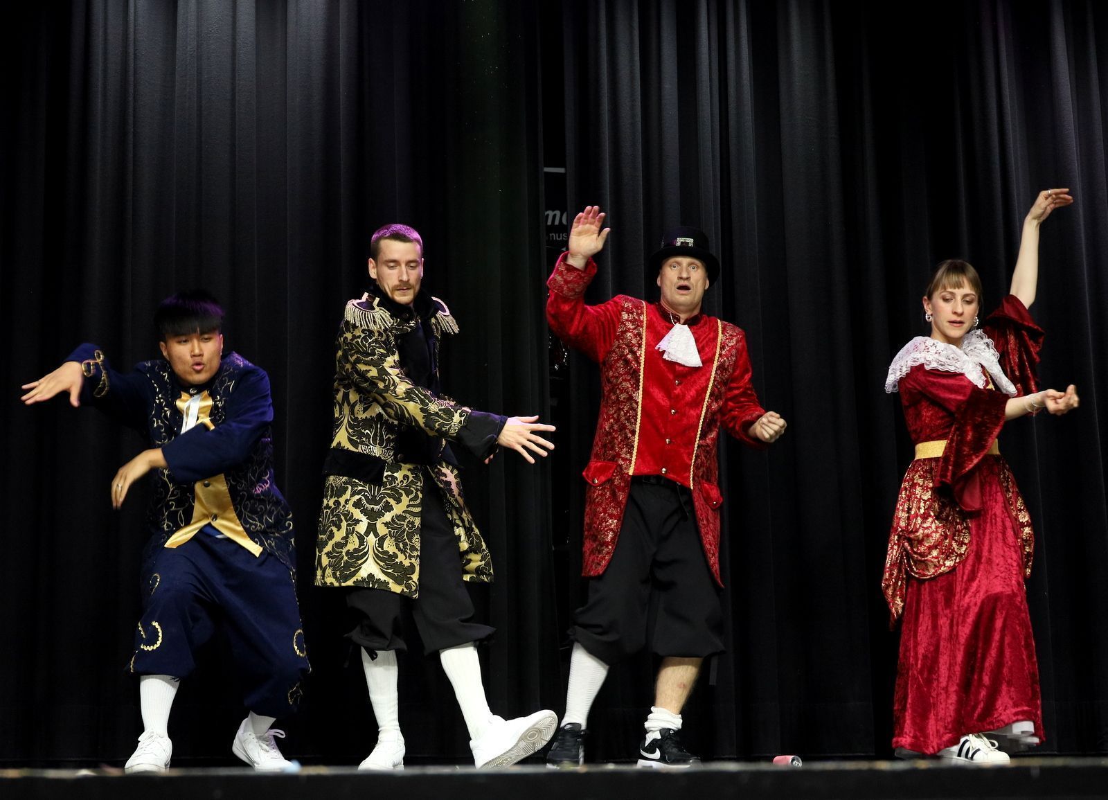 FRK Dance School aus Dornbirn beim Raubritterball