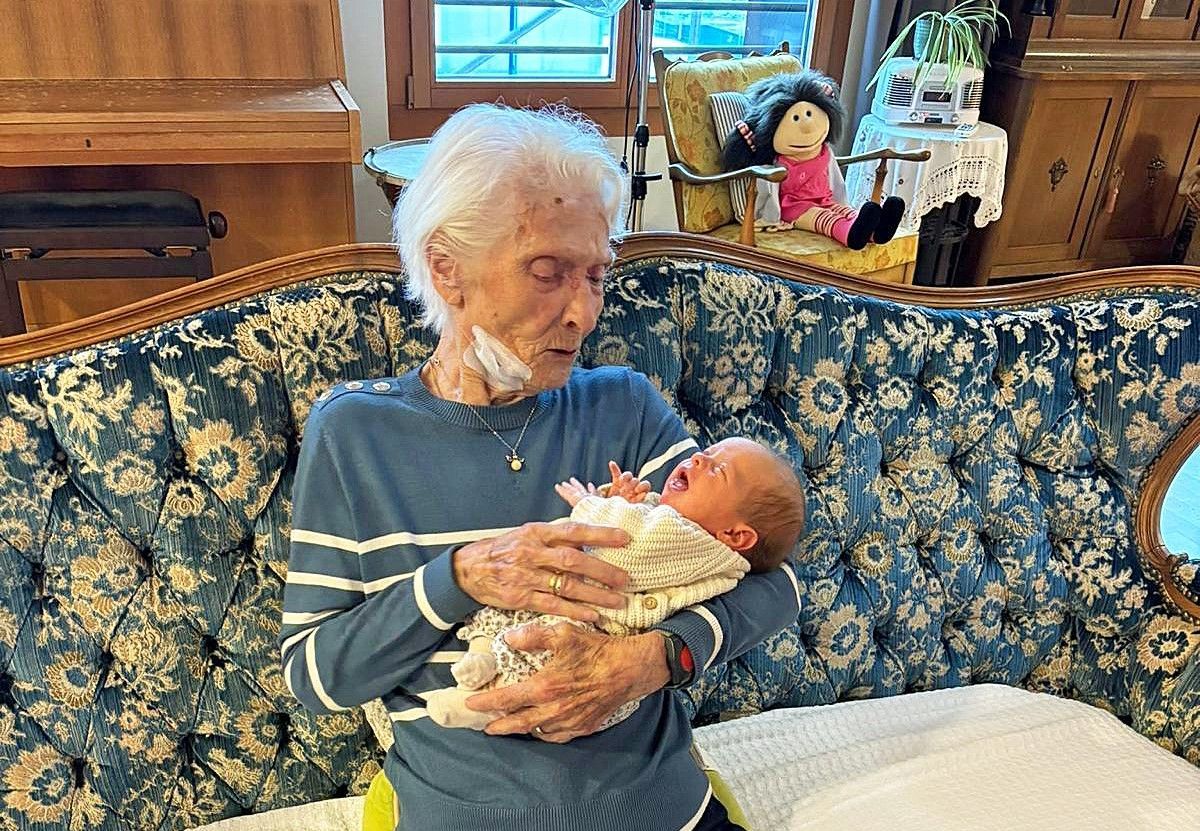 Mit der Geburt der kleinen Leonie vergrößerte sich die Familie von Klara Niedermair um eine Generation.