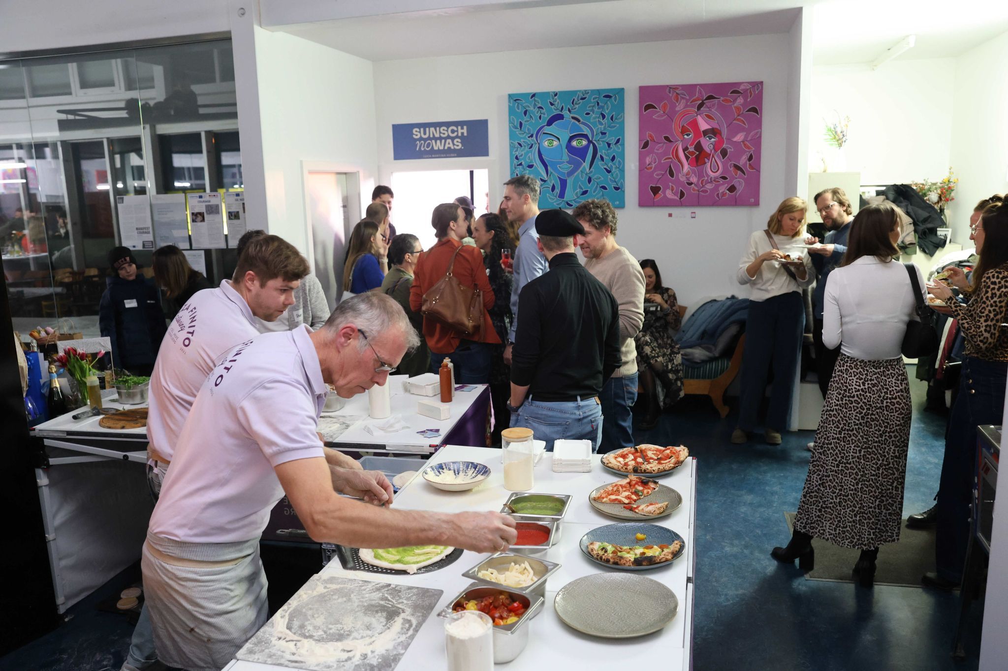 Die Pizzaiolos bei der Arbeit.