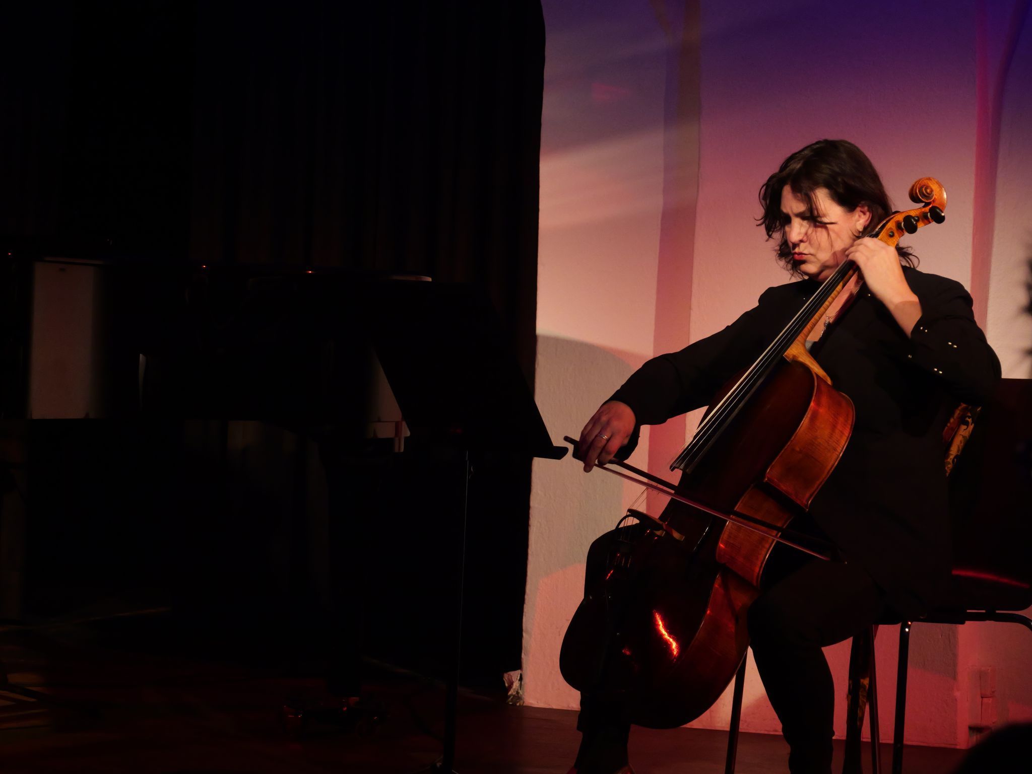 Musikalische Grenzerfahrung: „Core“ führte das Publikum durch rohe Klangräume und expressive Ausbrüche.