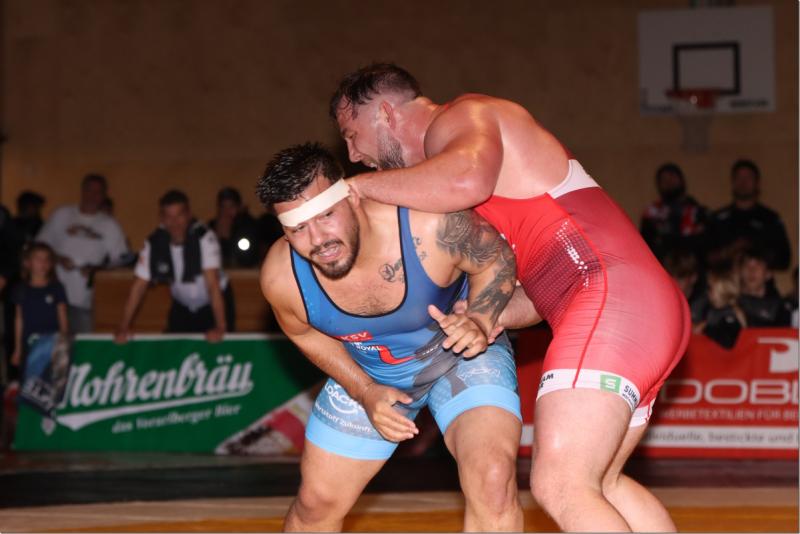 Johannes Ludescher (r.) wird in Nizza starker Dritter.