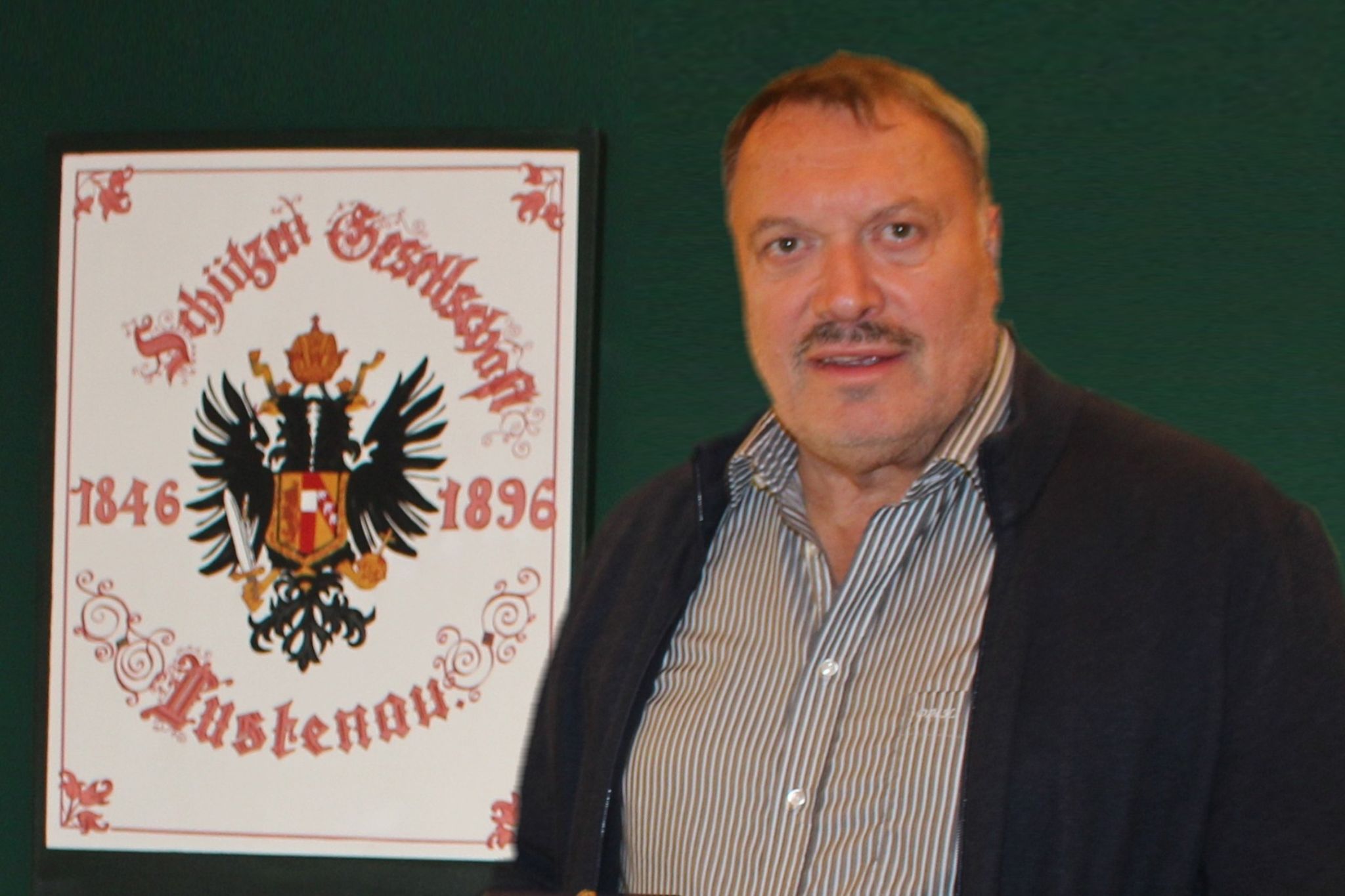 Oberschützenmeister Heinz Hagen: „Wir sehen den Verein als Ort der Begegnung, des Miteinanders und der gegenseitigen Unterstützung – das erste Krapfenschießen soll unsere Bemühungen in diese Richtung fördern.“