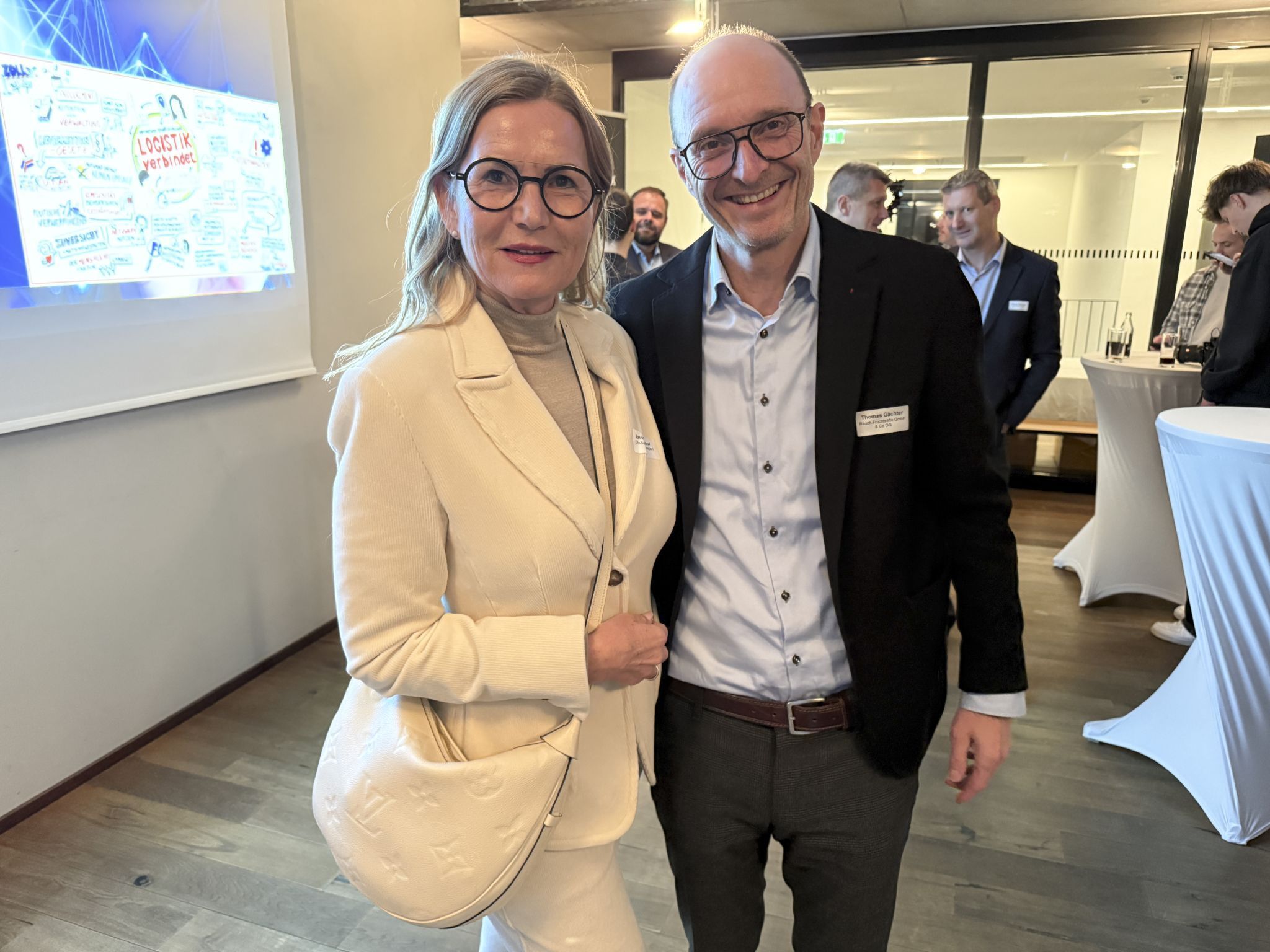 Transportunternehmerin Astrid Bischof und Thomas Gächter (Fa. Rauch)