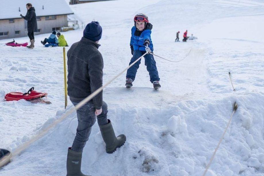 Auch beim ausstieg sind Eltern behilflich