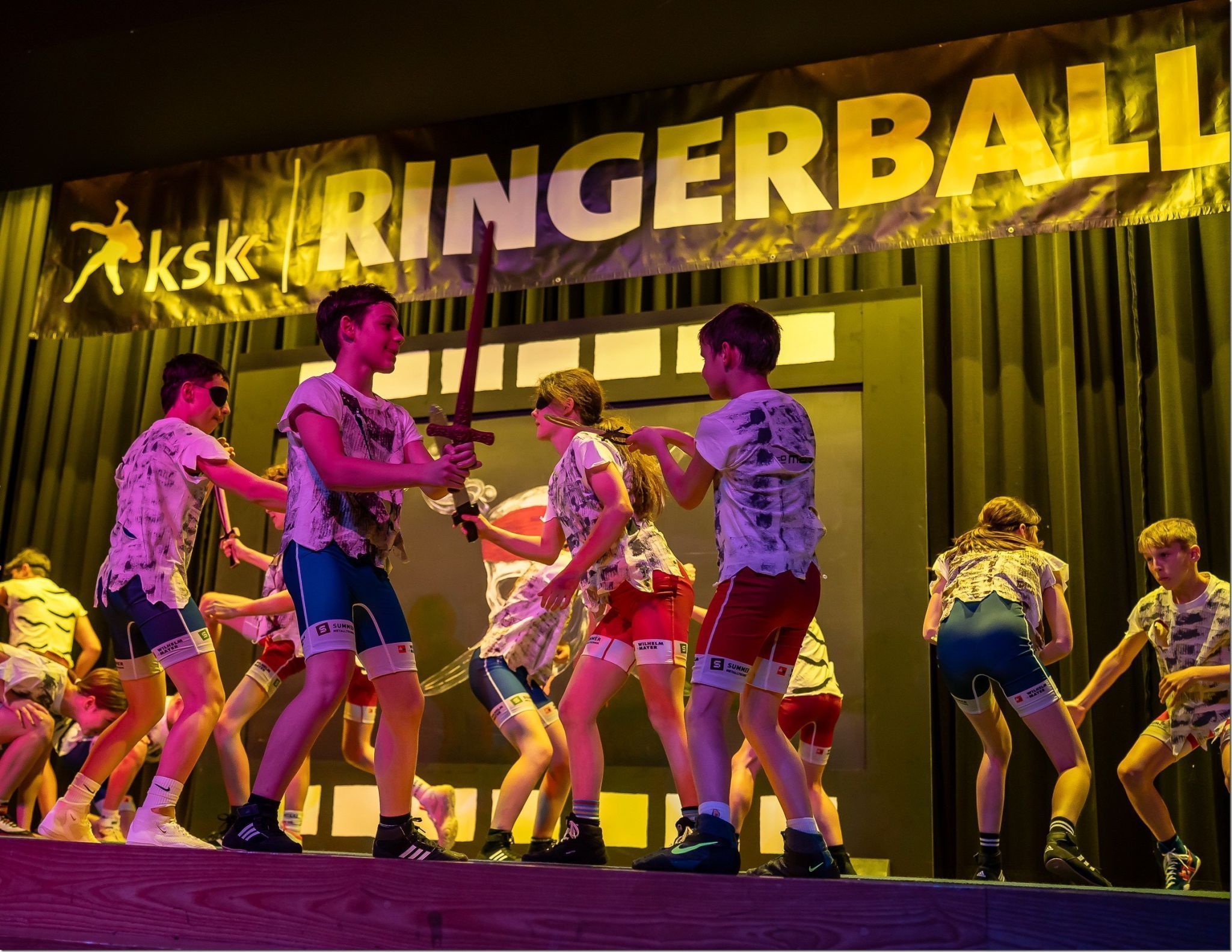 Die Jugend wirkte im Programm auch mit. 