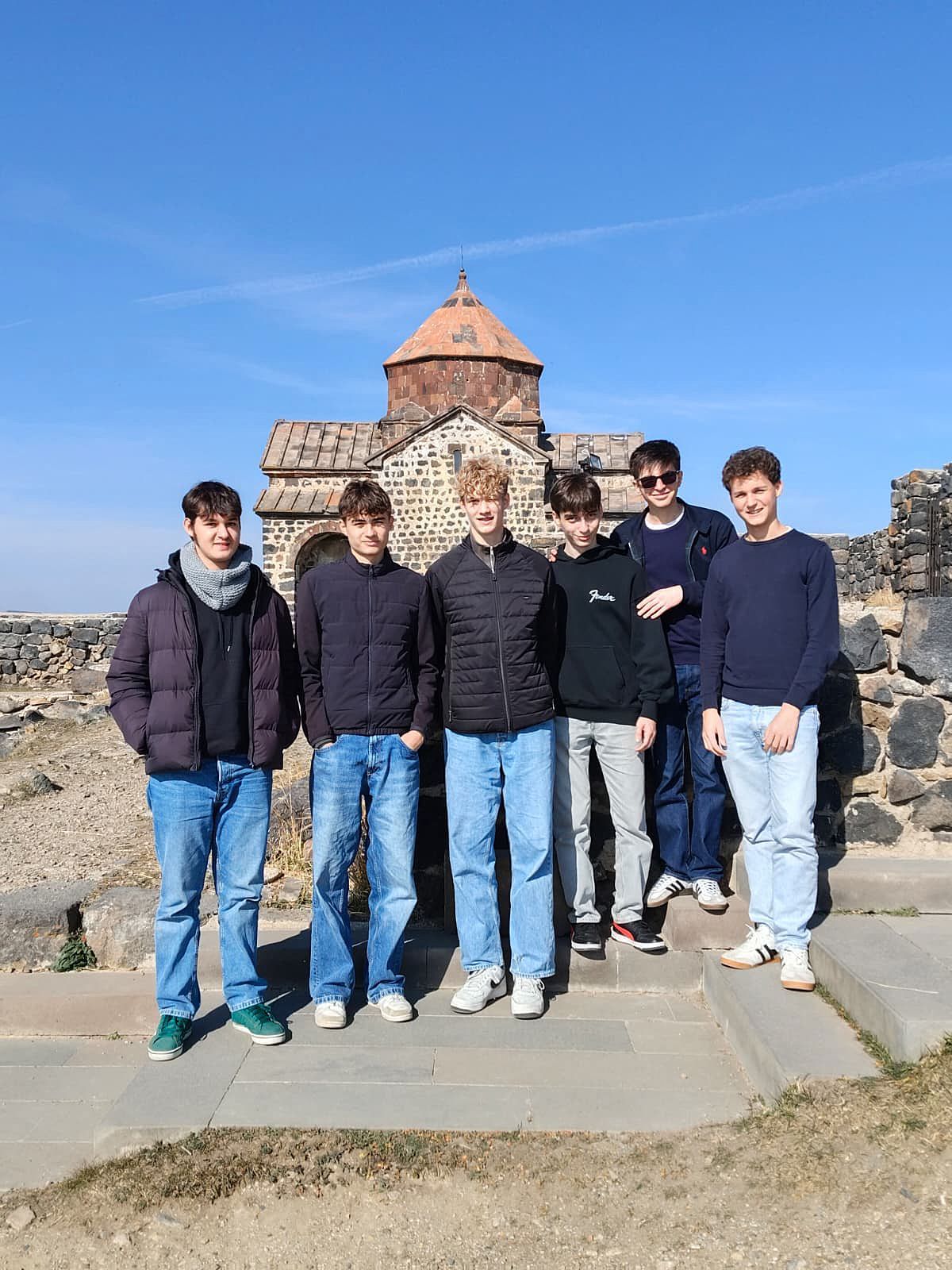 Der Schüleraustausch führte die Jugendlichen aus Dornbirn auch zu kulturellen Orten in Armenien.
