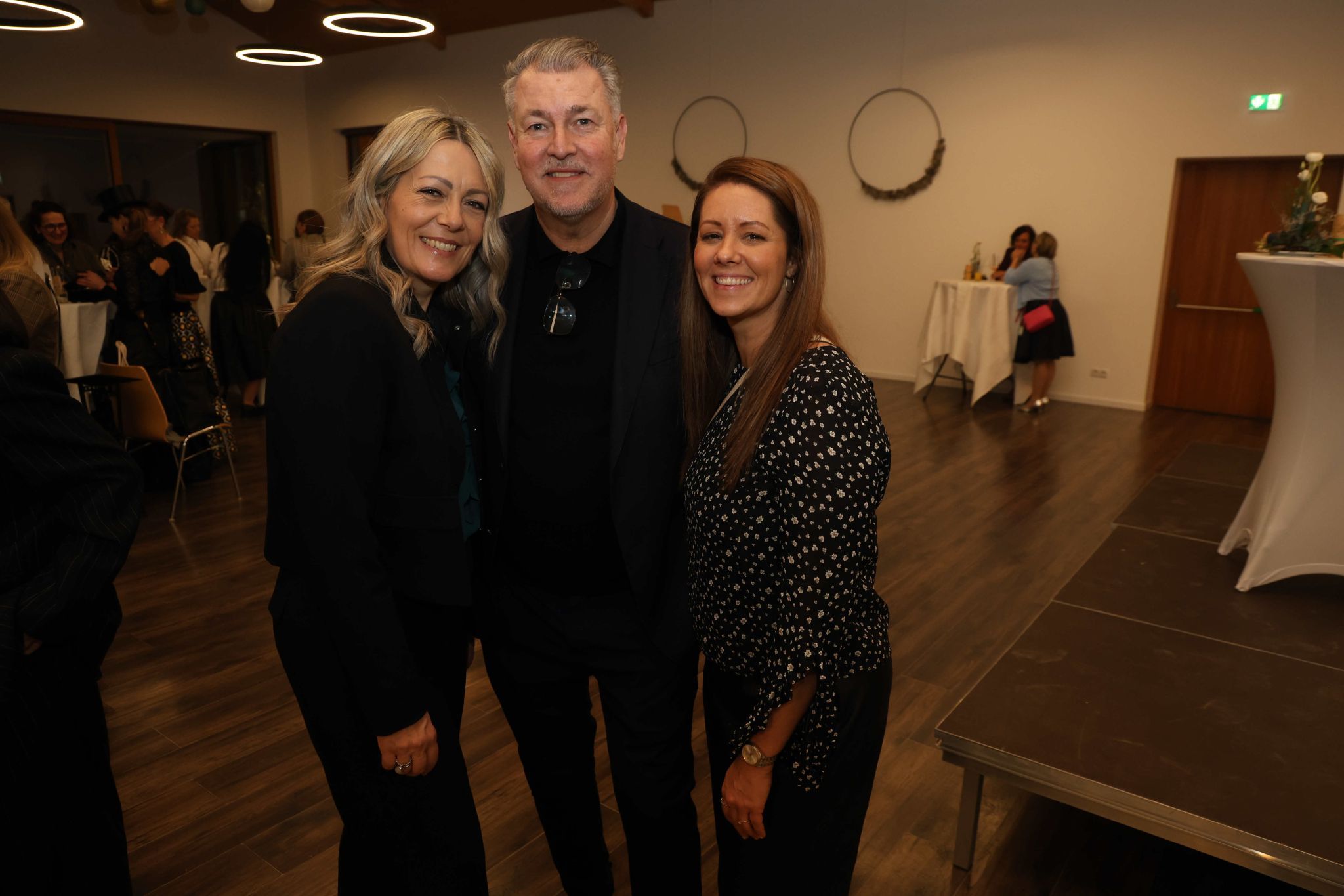 IM Günther Plaickner mmit WKV-Mitarbeiterinnen Irena Thurnher und Jennifer Grabher.