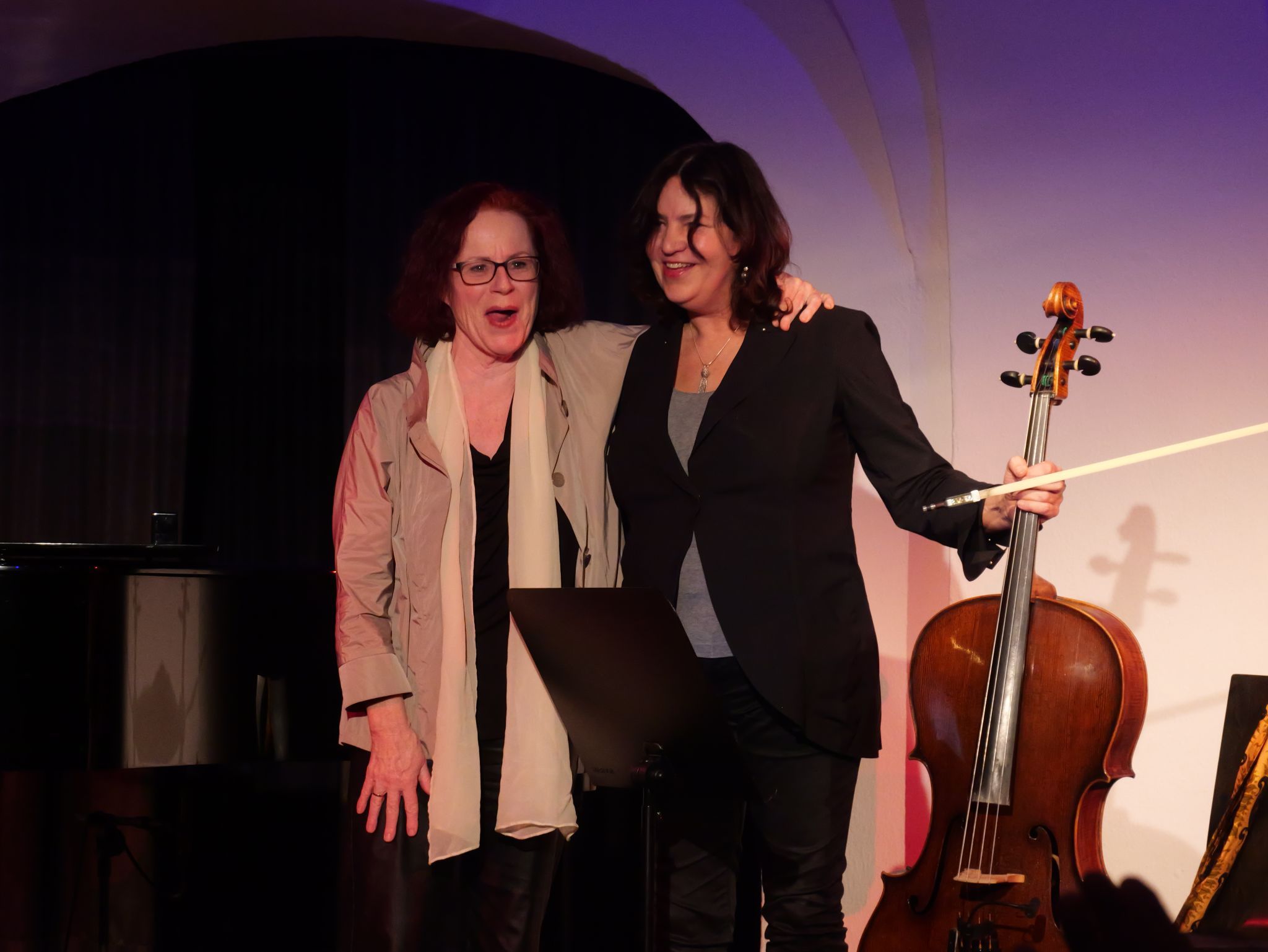 Zweiklang mit Wucht: Elfi Aichinger und Melissa Coleman beeindruckten als Duett mit kompromissloser Ausdrucksstärke.