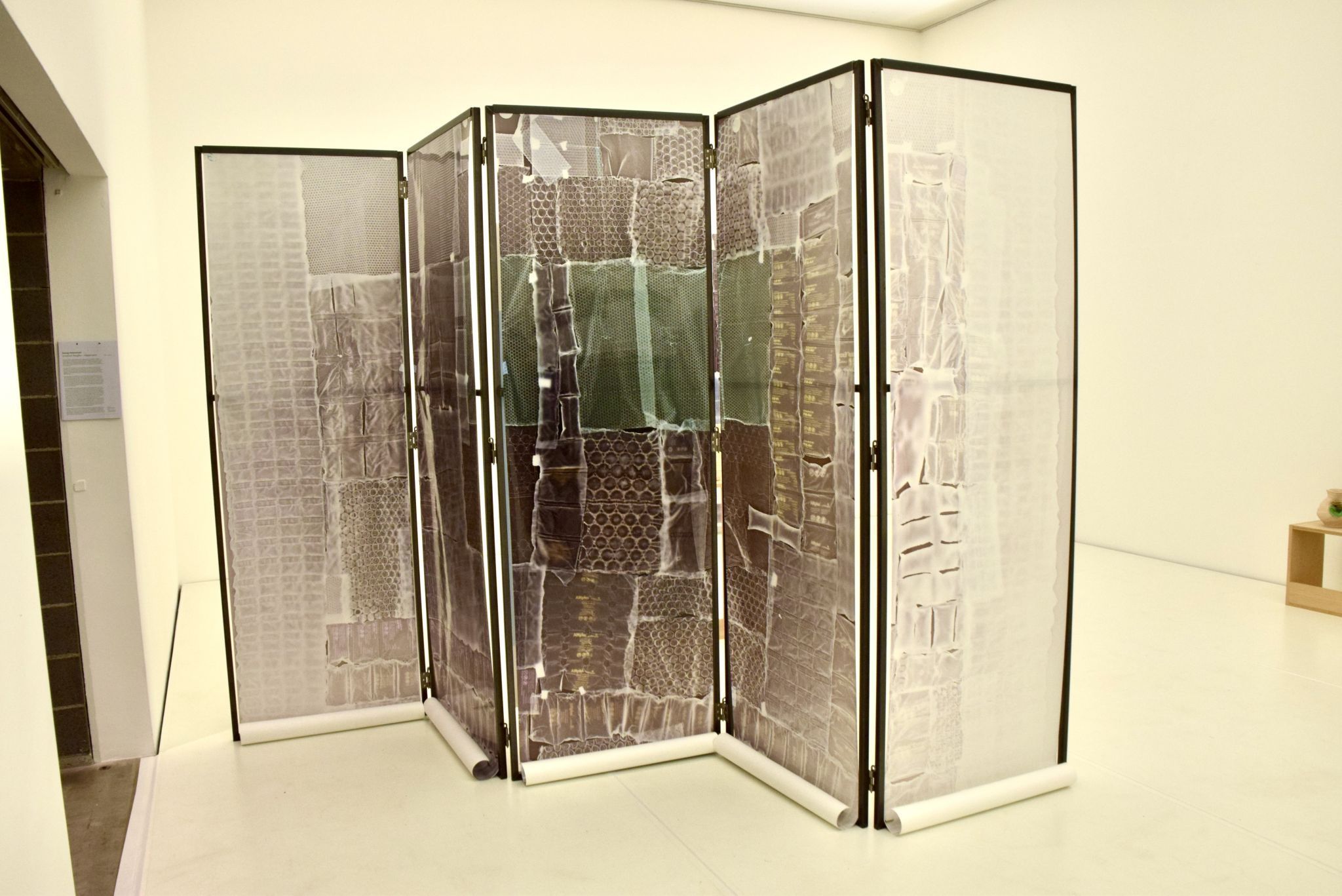 Georg Petermichls künstlerisches Schaffen beschreibt laut Christine Lederer 