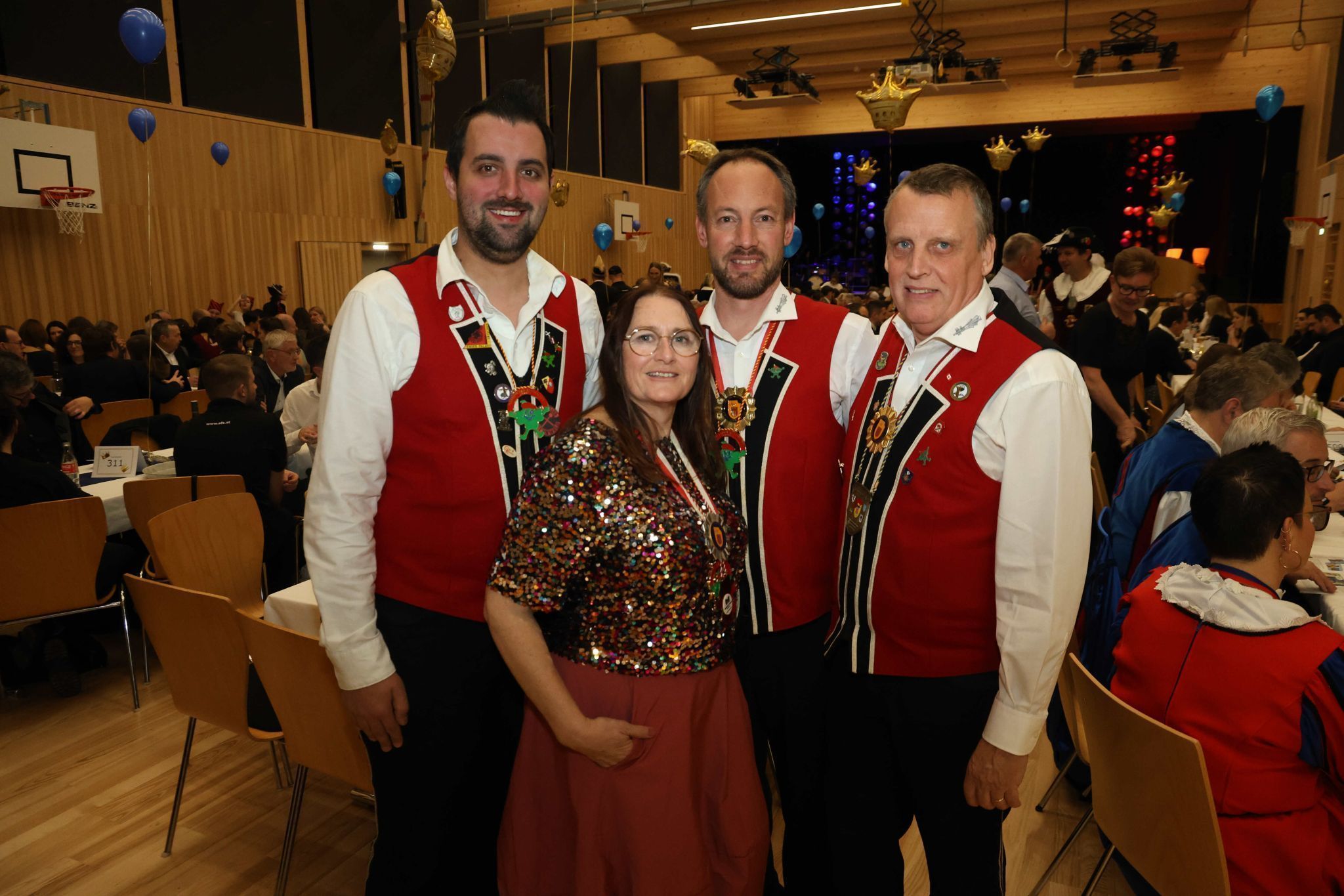 Jonathan Scheriau, Präsidentin Monika Dobler, Vize Dietmar Breuß und Peter Speckle vom 