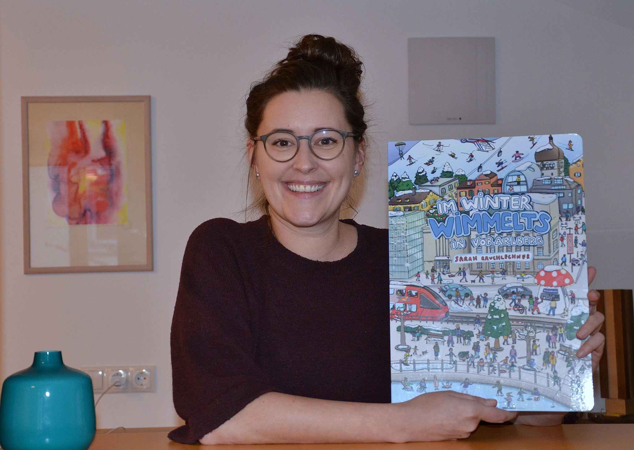 Sarahs Buch „Im Winter wimmelts“ erschien im Herbst 2025 im Vorarlberger Verlag edition v. HRJ