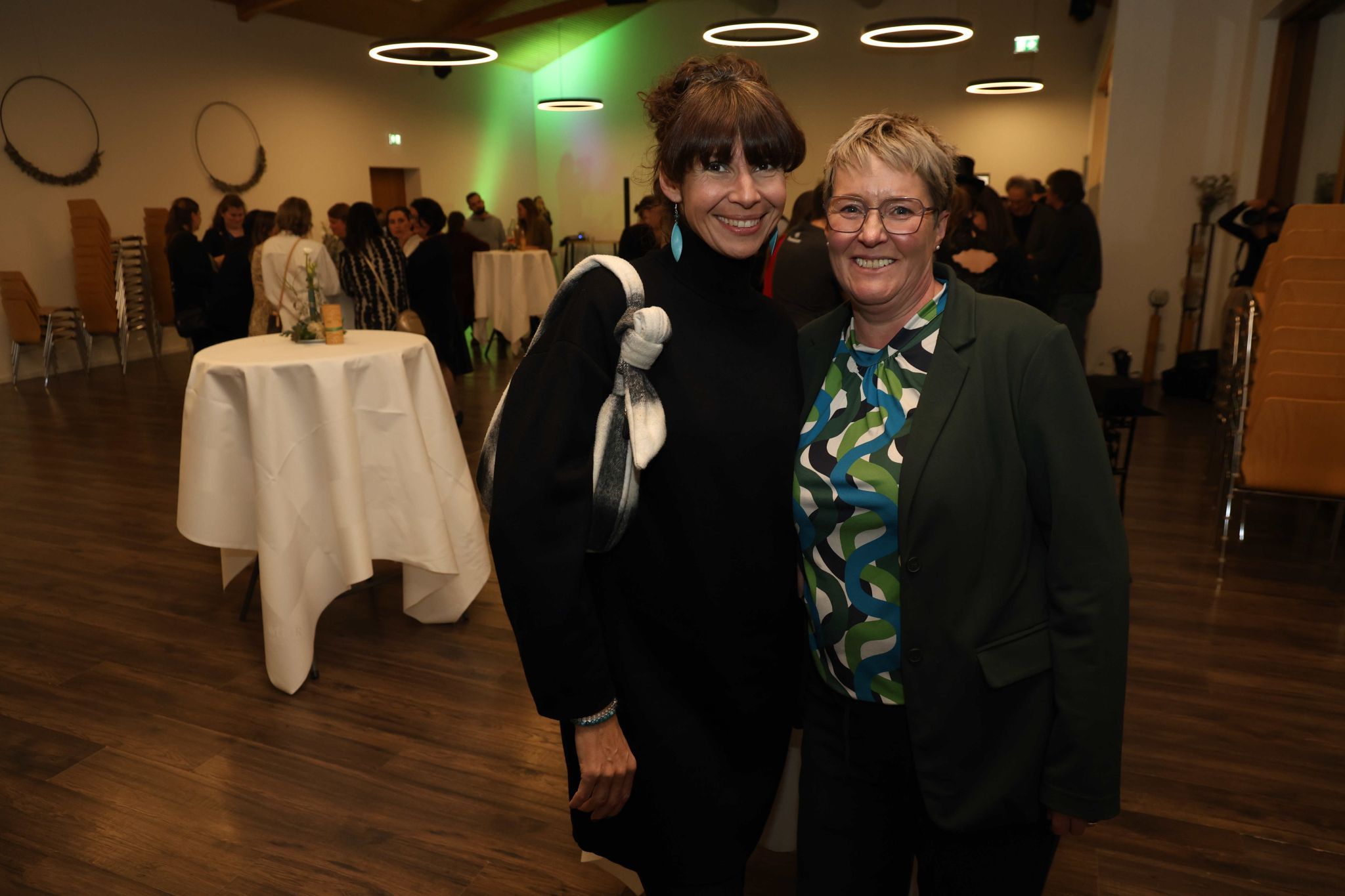 Melanie Bogdanovic (WIFI Hohenems) und Judith Aberer (WKV Bauakademie)..