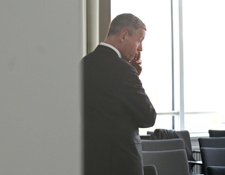 Smartwatch, fehlende Akten, Ermittlungspannen: Der Pilnacek-U-Ausschuss startet